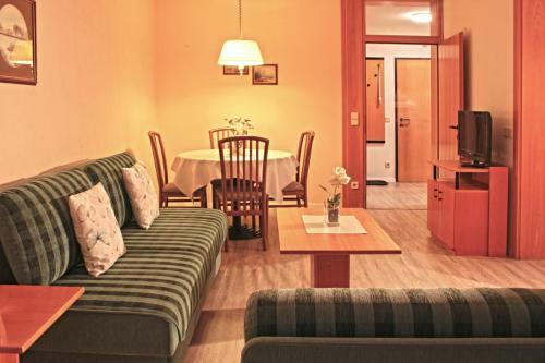 Happy Living Apartments