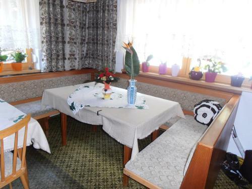 Hostal Haus Paznaun