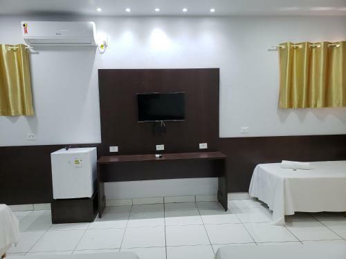 New Center Hotel