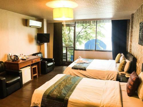 River Star Hotel