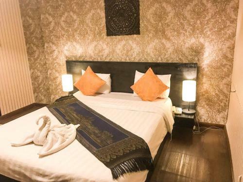 River Star Hotel