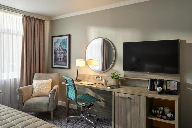 Oxford Hotel