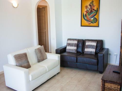 Djadsal Moradias Apartment
