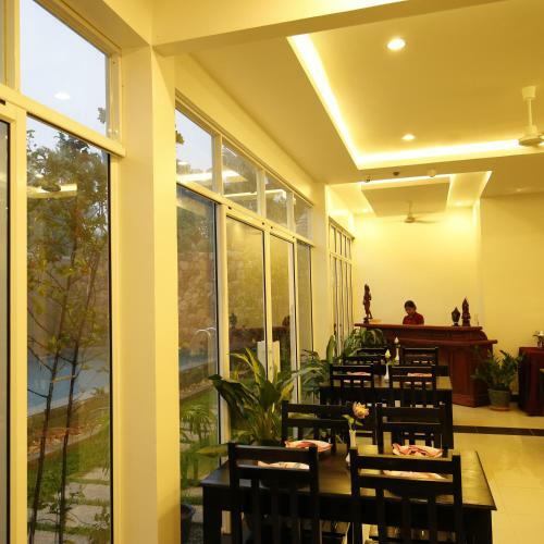 Holy Angkor Deluxe Hotel