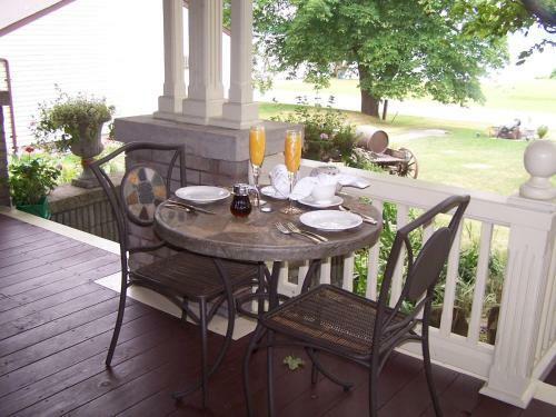 Creighton Manor Inn Bed & Breakfast
