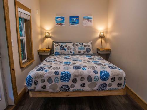 Surfs Inn Rainforest Cottages