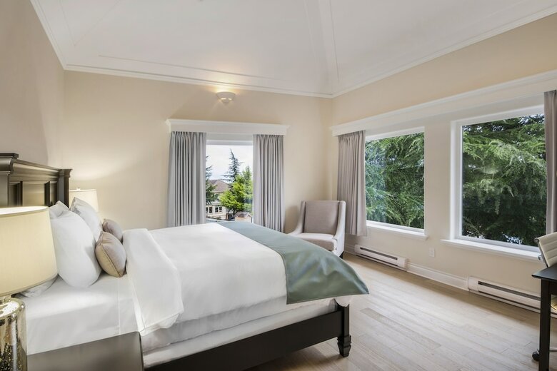 Hotel Villa Eyrie Resort
