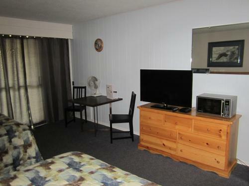 Lakeside Motel