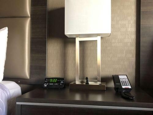Best Western Plus Waterfront Hotel