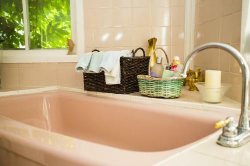 Niagara Cottage Rental
