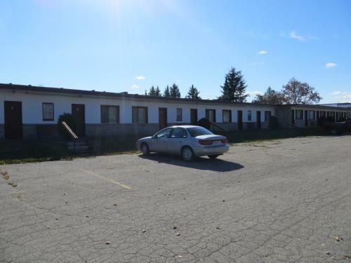 Motel Peterboro Express Inn