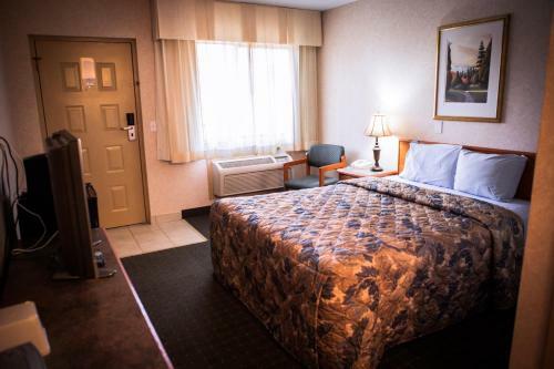 Langley Hwy Hotel