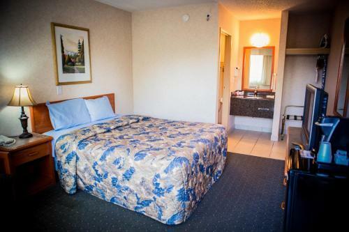 Langley Hwy Hotel