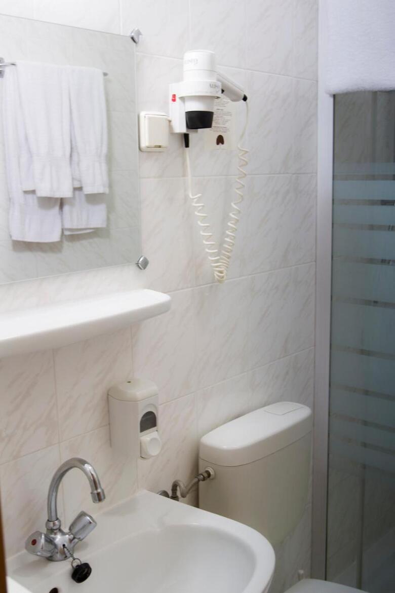 Hotel Moln�r