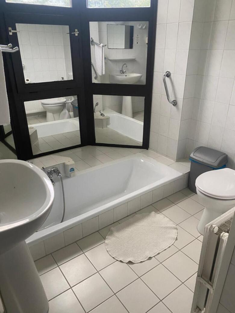 Hotel Moln�r