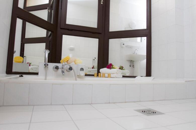 Hotel Moln�r