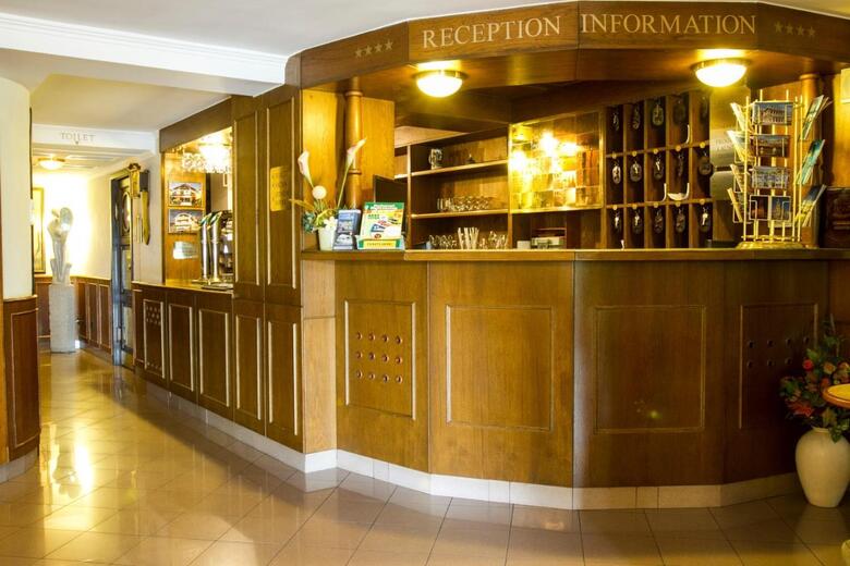 Hotel Moln�r
