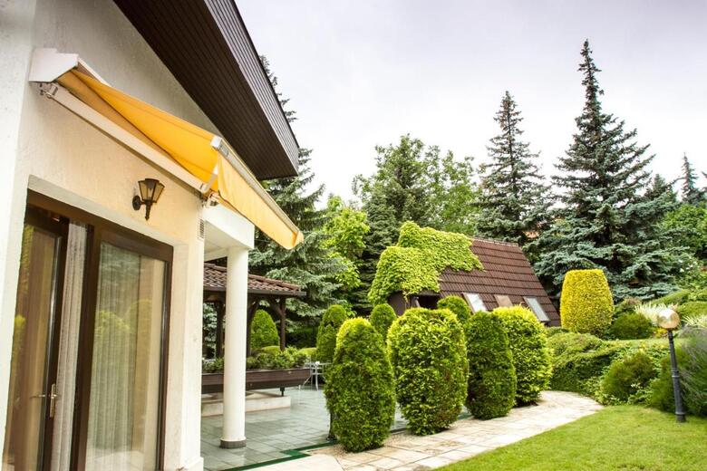 Hotel Moln�r