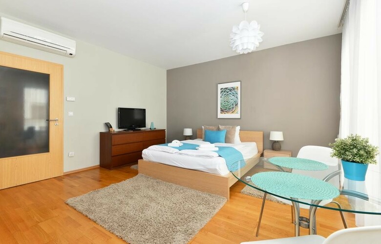 Central Passage Apartments