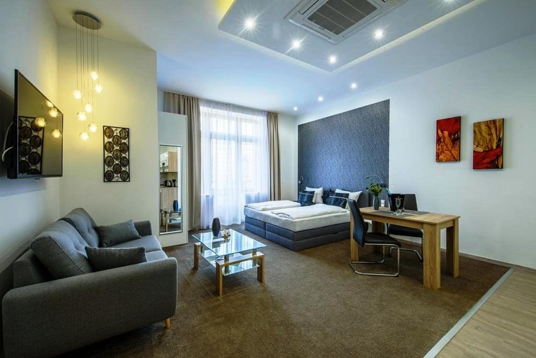 Hotel Karoly Corner Residences