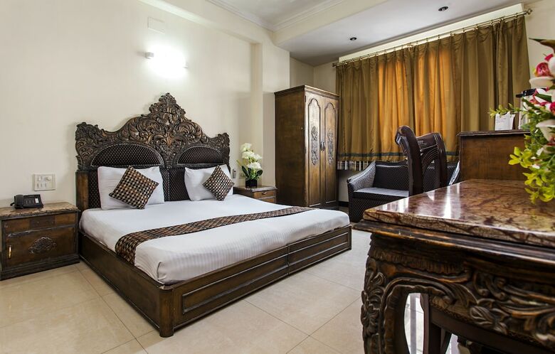 Hotel Sunstar Residency