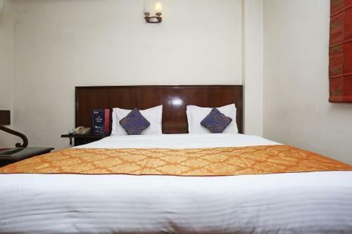Hotel Clark Heights