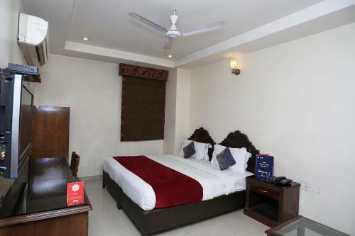 Hotel Clark Heights