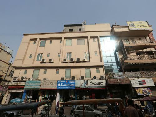 Hotel Clark Heights