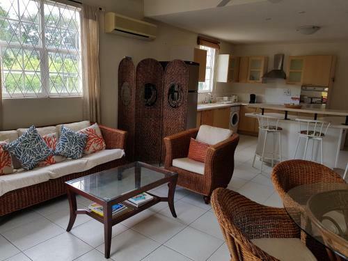 3 Springcourt Apartment