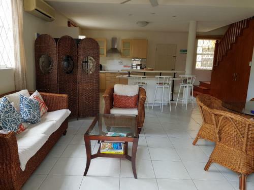 3 Springcourt Apartment