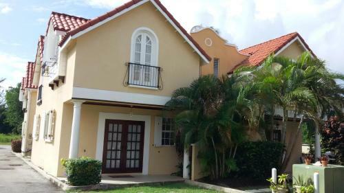 3 Springcourt Apartment