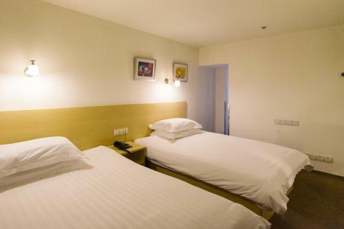 Hotel Motel Shanghai Sinan Road