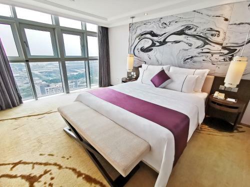 Shenzhen Bay Hisoar Hotel