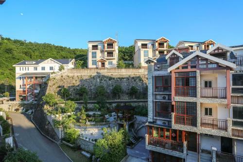 Zhangjiajia Hoilday Villa