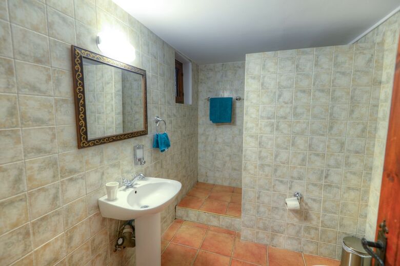 Hostal Komi Lofou Traditional House