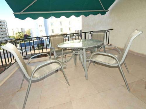 Les Sirenes Apartments