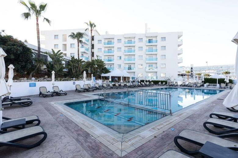 Vrissaki Hotel Apartments