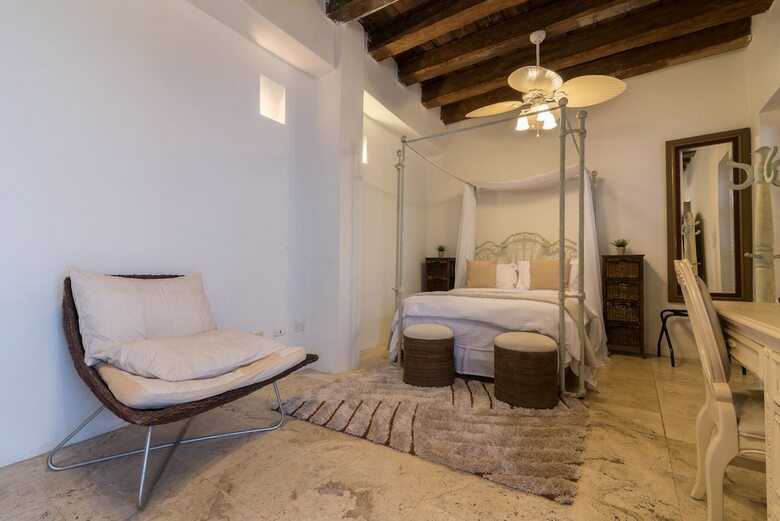 Bed & Breakfast Casa De La Tablada By Hmc