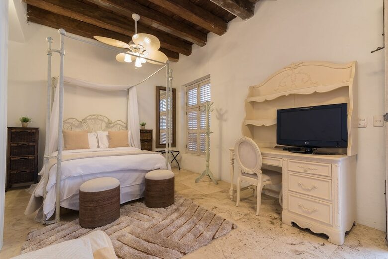 Bed & Breakfast Casa De La Tablada By Hmc