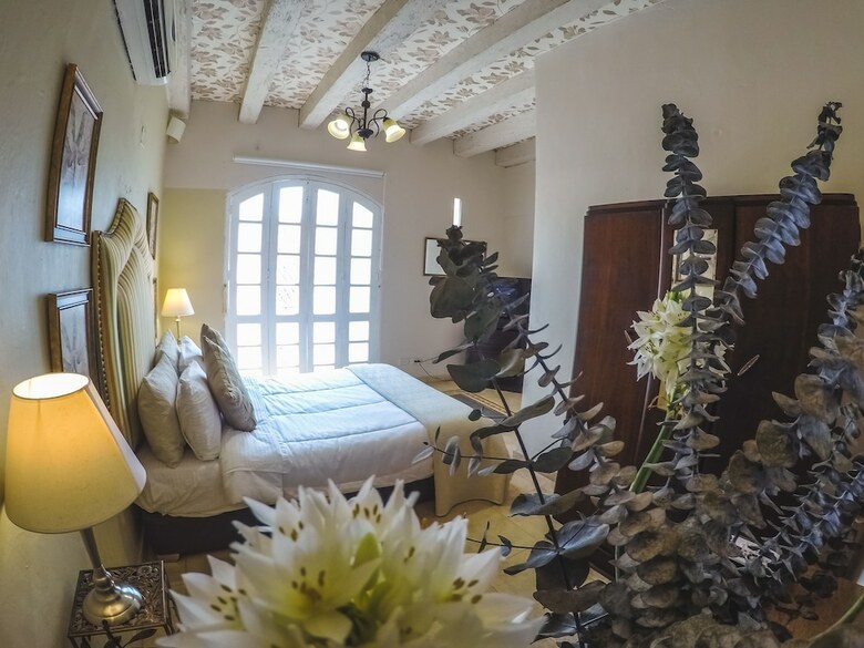 Bed & Breakfast Casa De La Tablada By Hmc