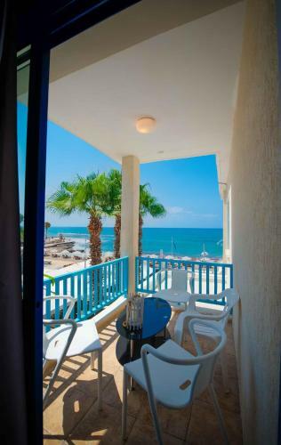 Meltemi Holiday Apartments