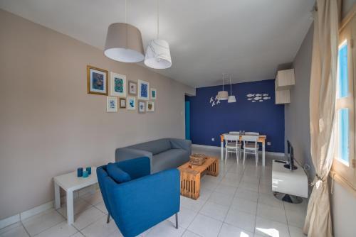 Meltemi Holiday Apartments