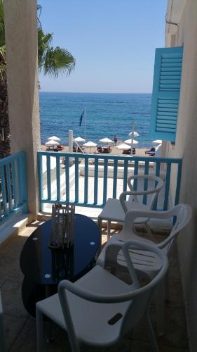Meltemi Holiday Apartments