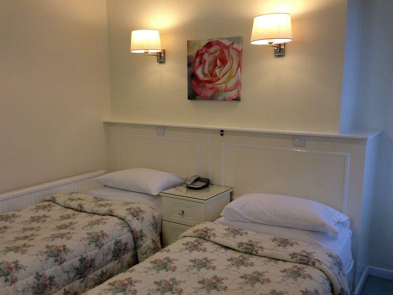 Dergvale Hotel