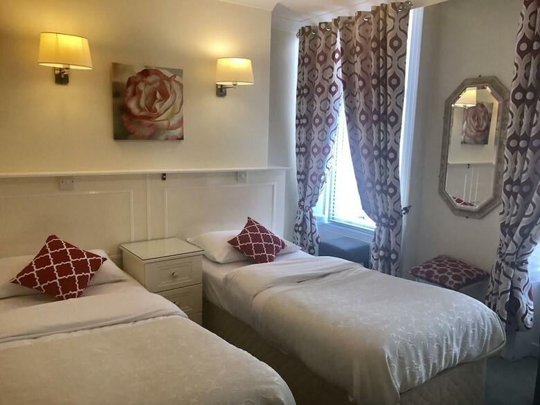 Dergvale Hotel