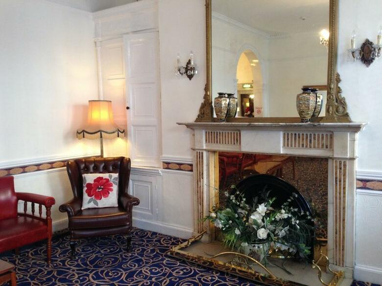 Dergvale Hotel