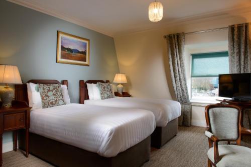 Mcsweeney Arms Hotel