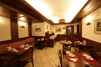 Hotel Santa San