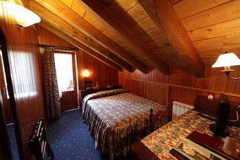 Hotel Santa San
