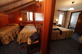 Hotel Santa San